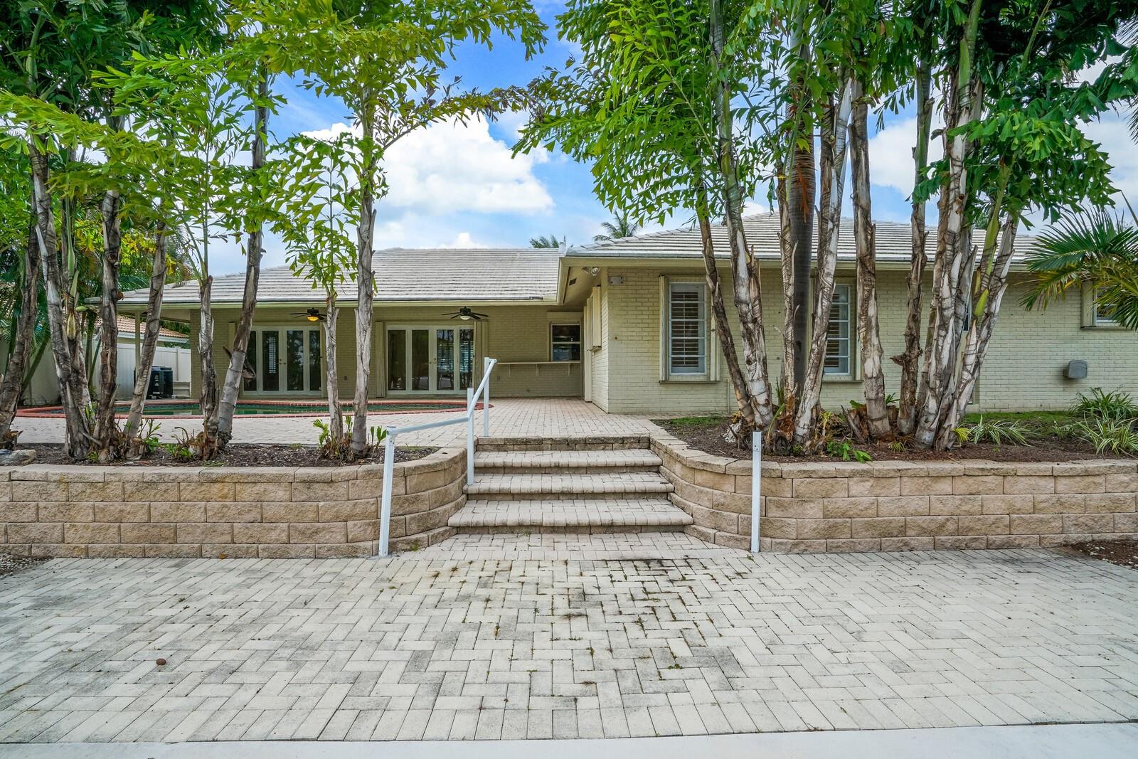 VENETIAN ISLES 1ST SEC - Residential Lease