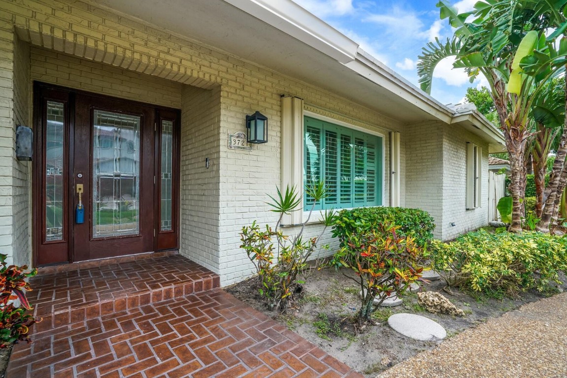 VENETIAN ISLES 1ST SEC - Residential Lease