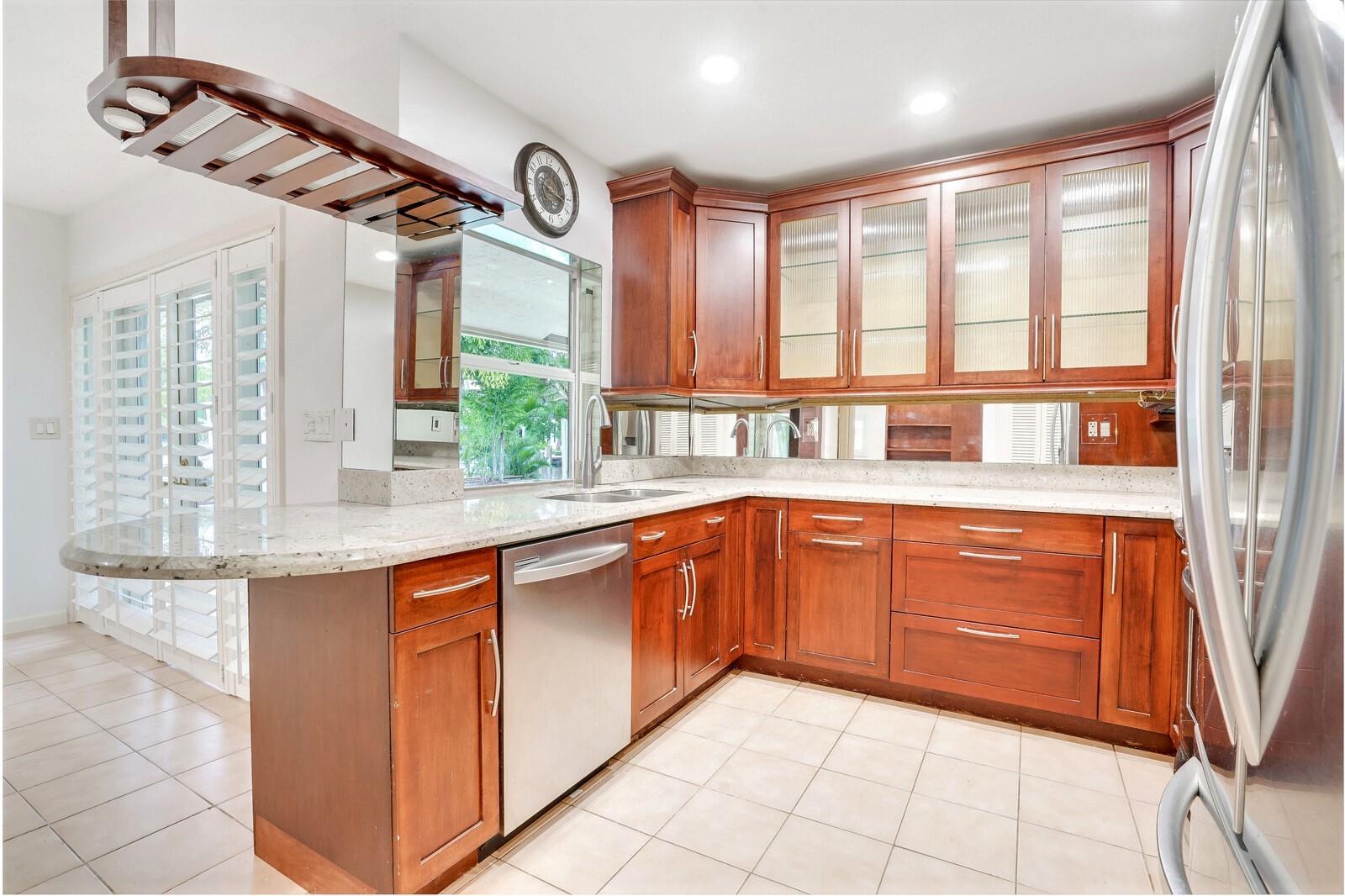 VENETIAN ISLES 1ST SEC - Residential Lease