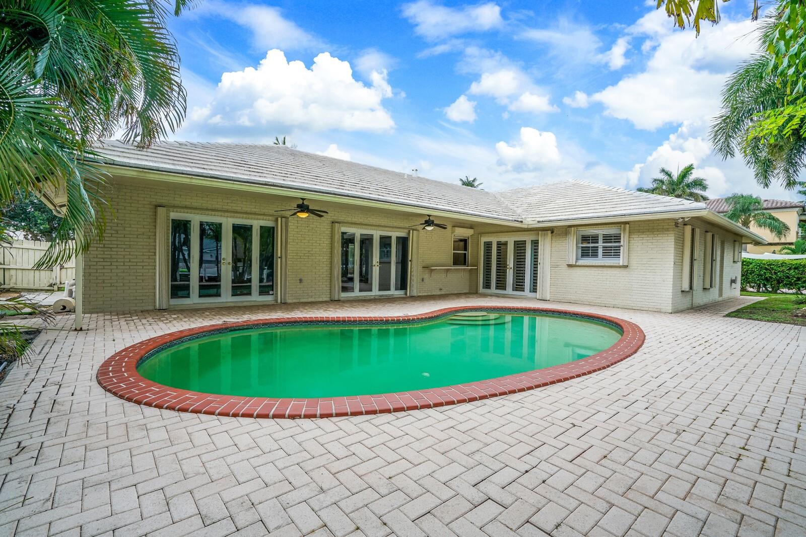 VENETIAN ISLES 1ST SEC - Residential Lease