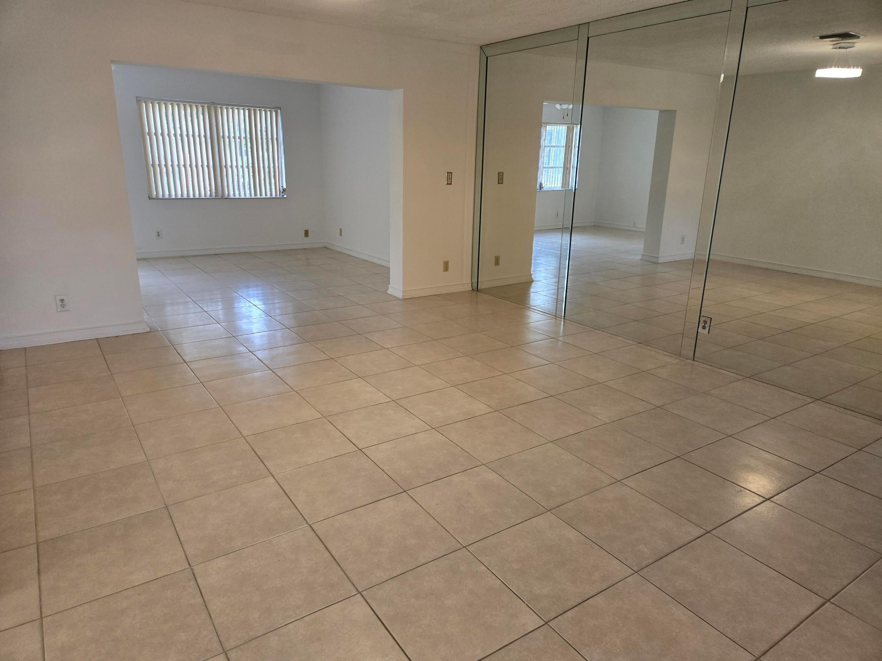 10125 NW 71st Street