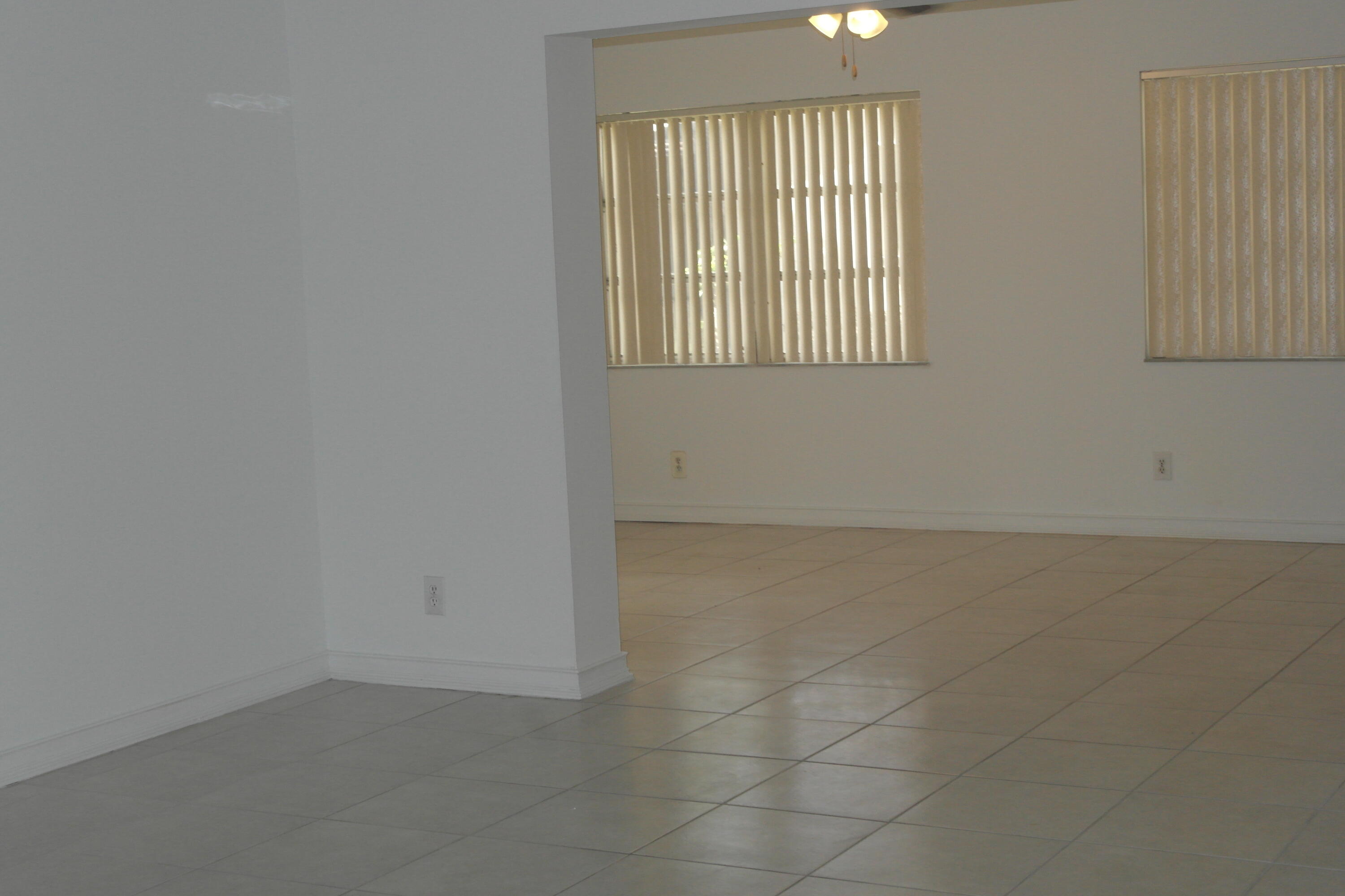 10125 NW 71st Street