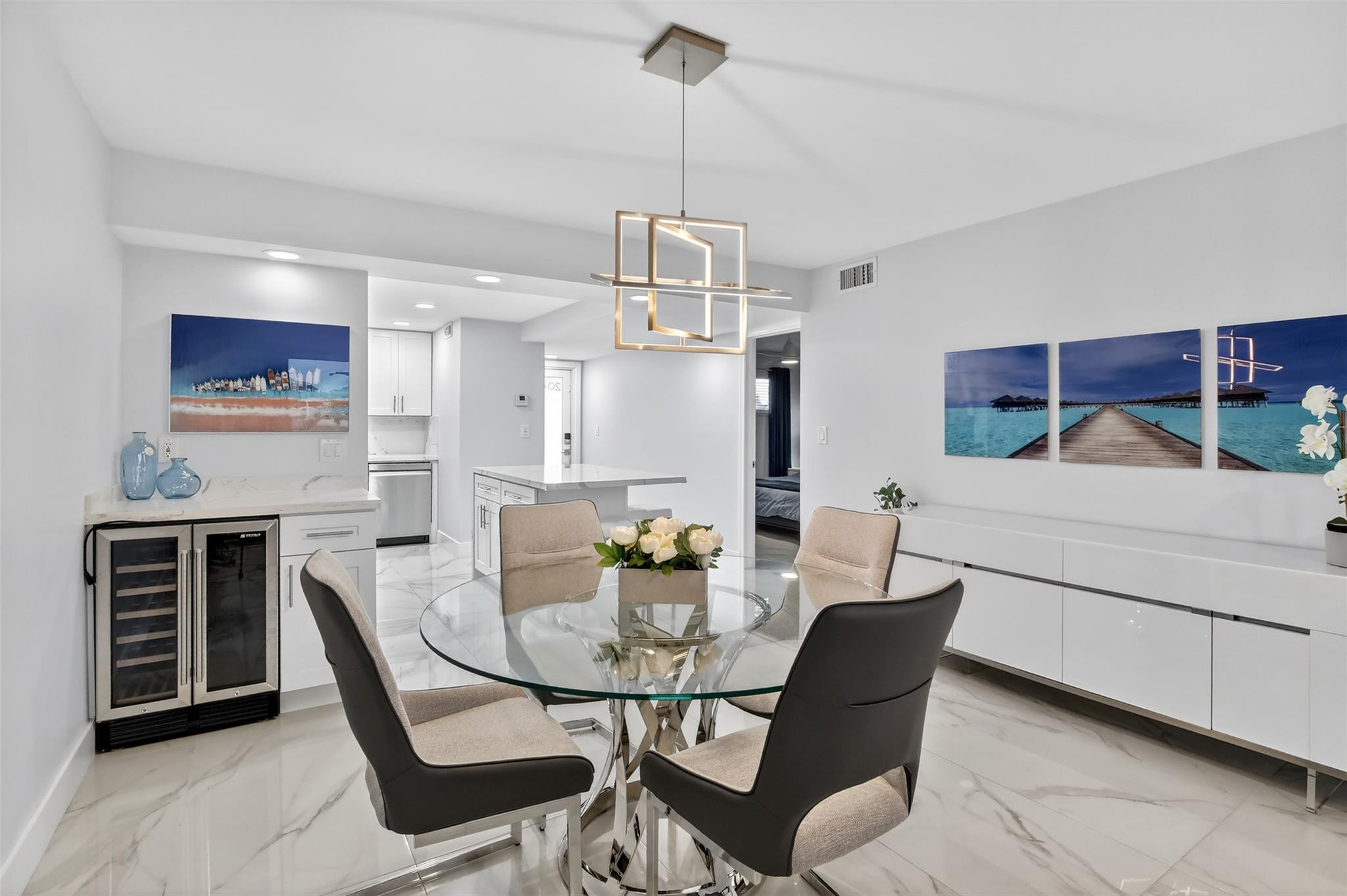 HOLLYBROOK GOLF & TENNIS - Residential