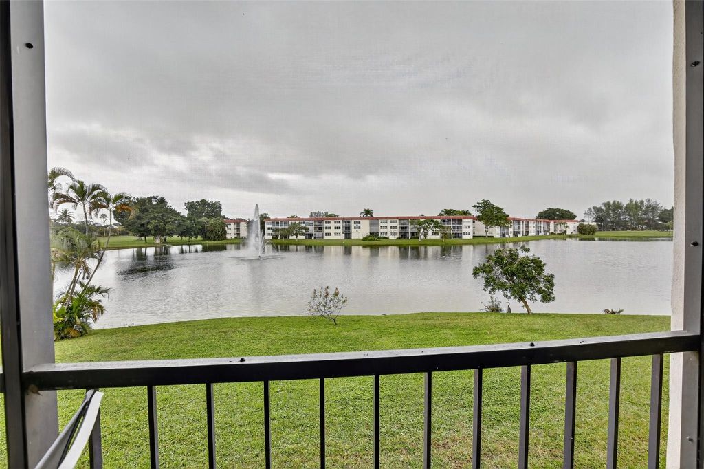 Photo of 9623 S Hollybrook Lake Dr #204, Pembroke Pines, FL 33025 (MLS # F10541121)