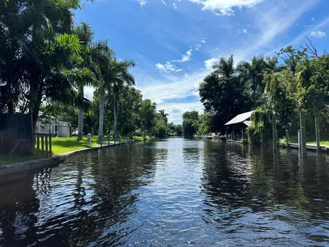 84 E North Shore Avenue, North Fort Myers, FL MLS: R11022951