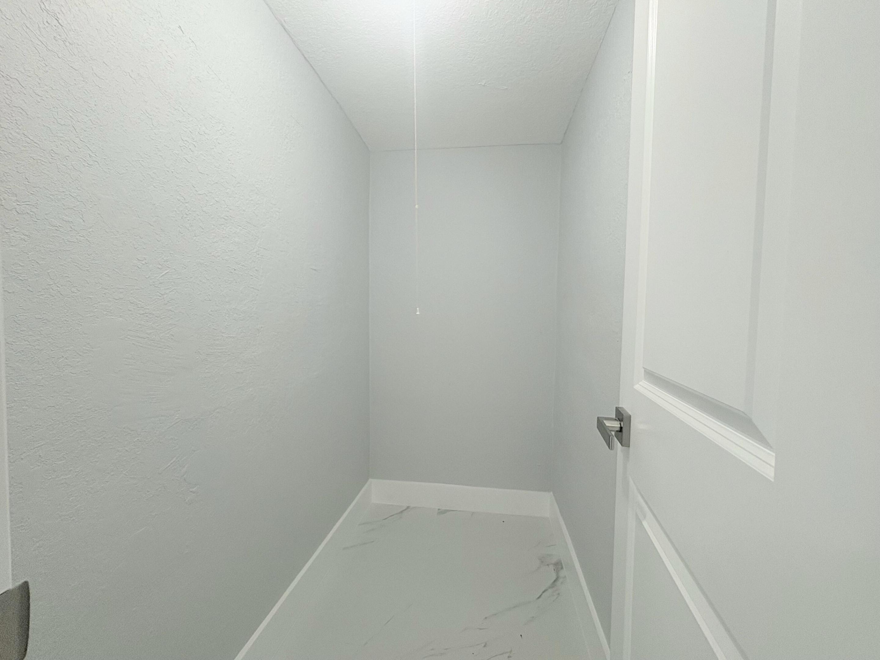 LAKE OSBORNE MANOR IN - Residential