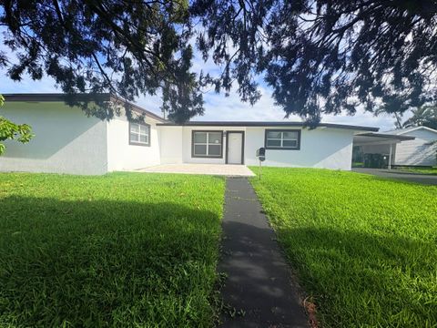 1319 Crest Drive Lake Worth Beach FL 33461