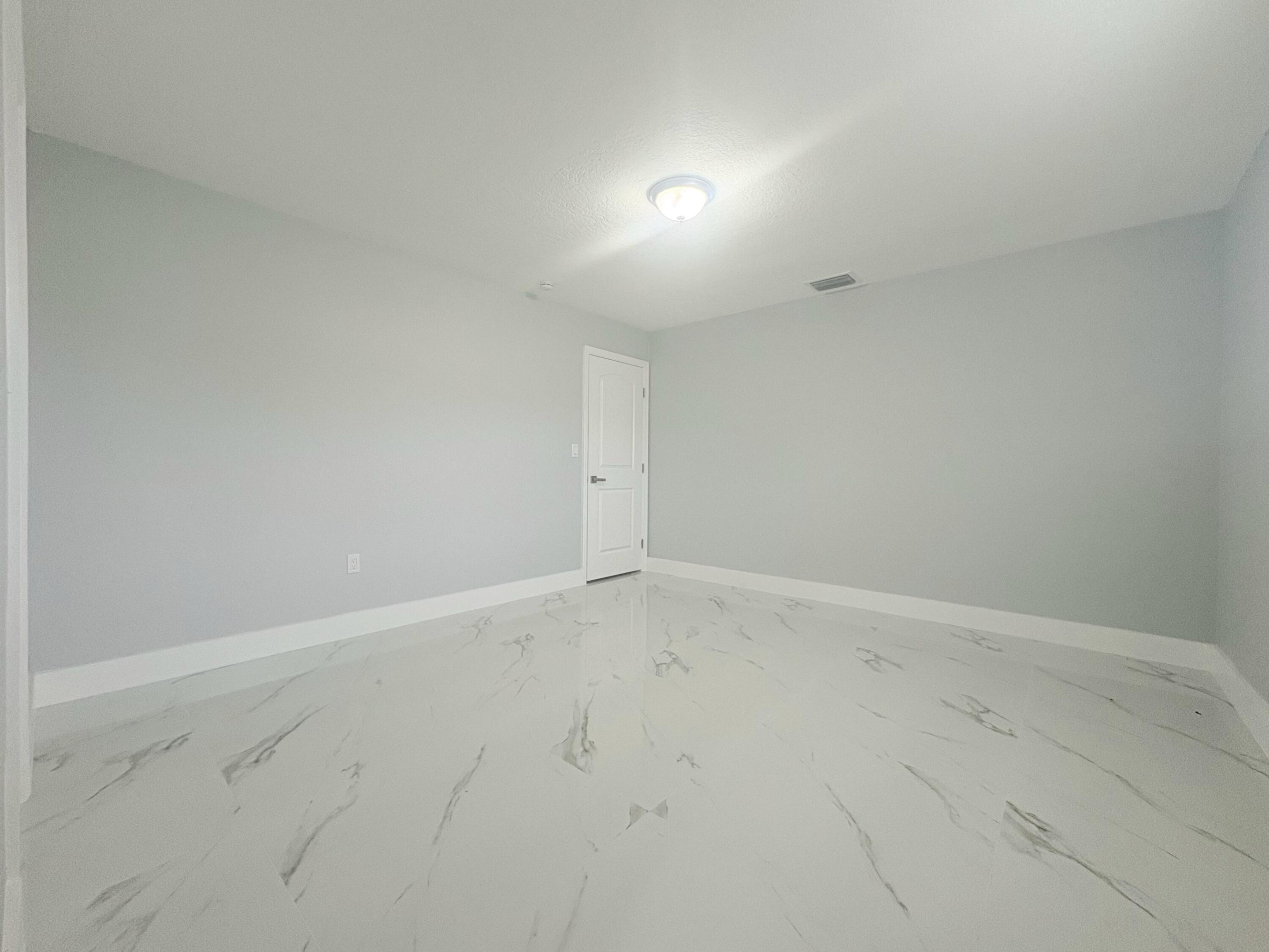 LAKE OSBORNE MANOR IN - Residential