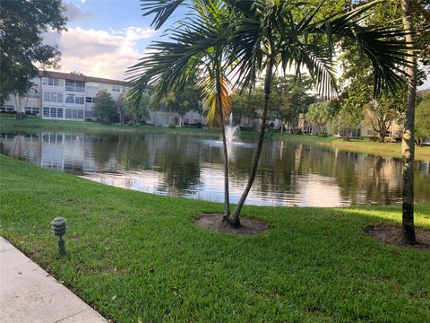 A home in Lauderdale Lakes