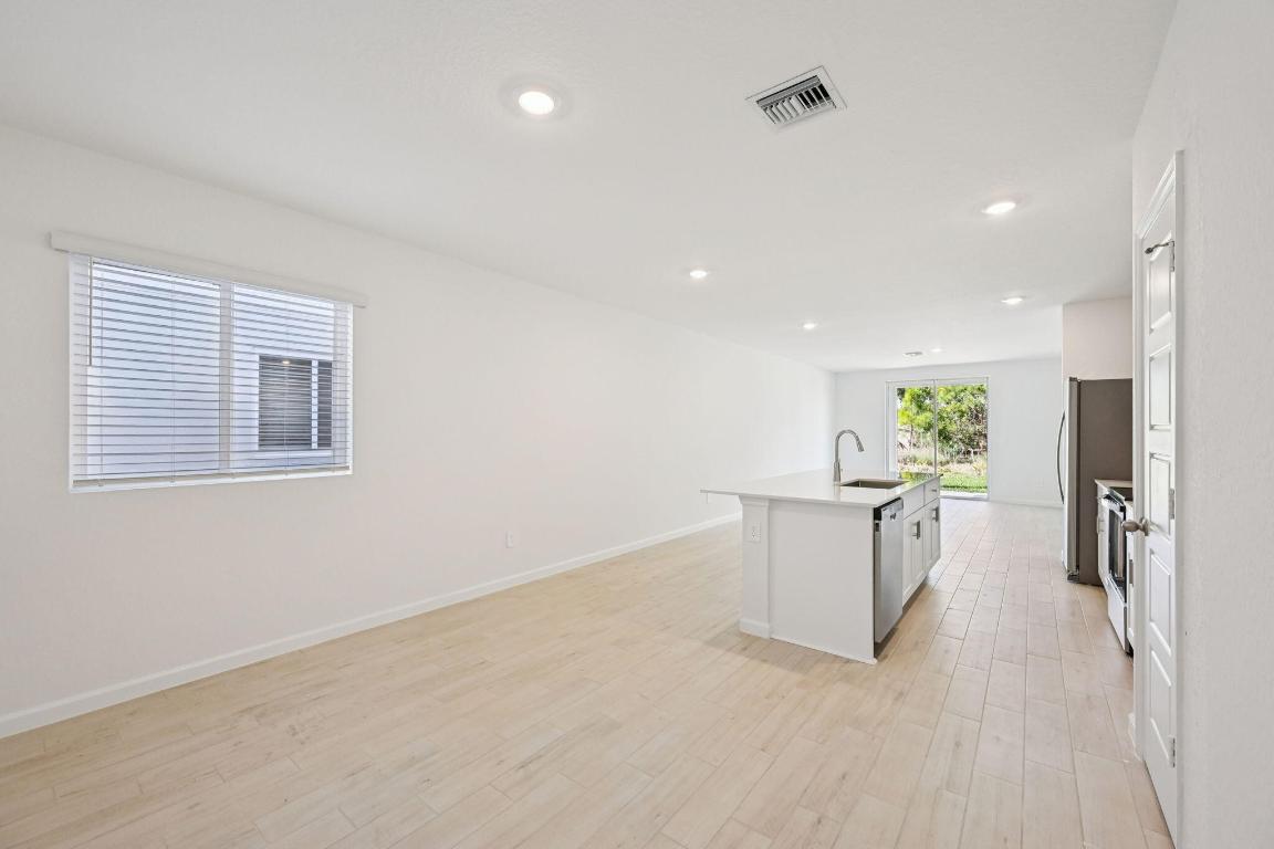 Terra Lago - Residential