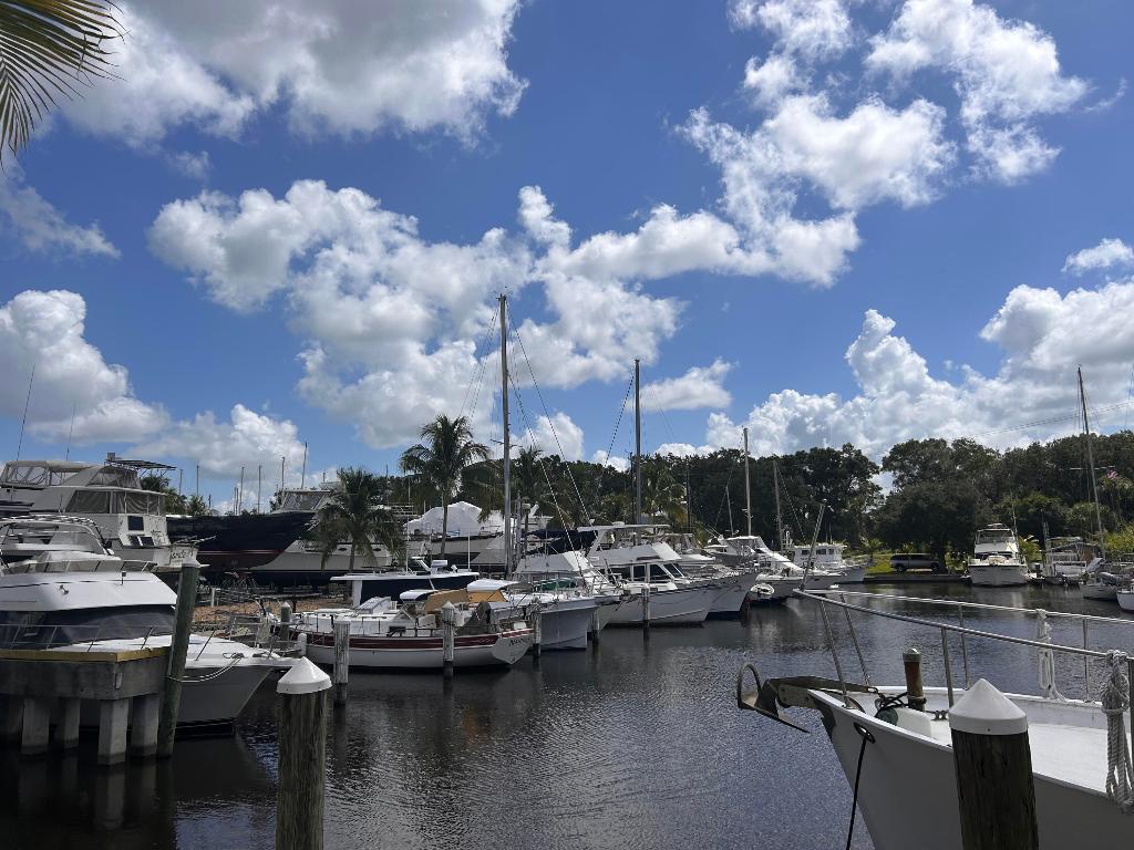 Terra Lago - Residential