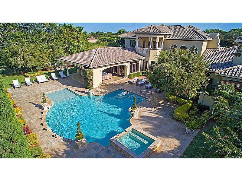 LONG LAKE ESTATES - Residential