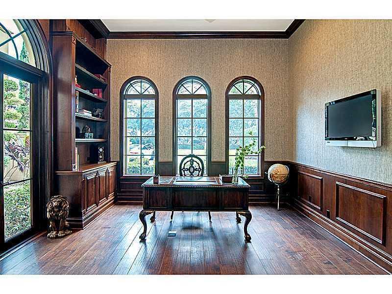 LONG LAKE ESTATES - Residential