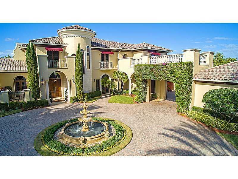 LONG LAKE ESTATES - Residential