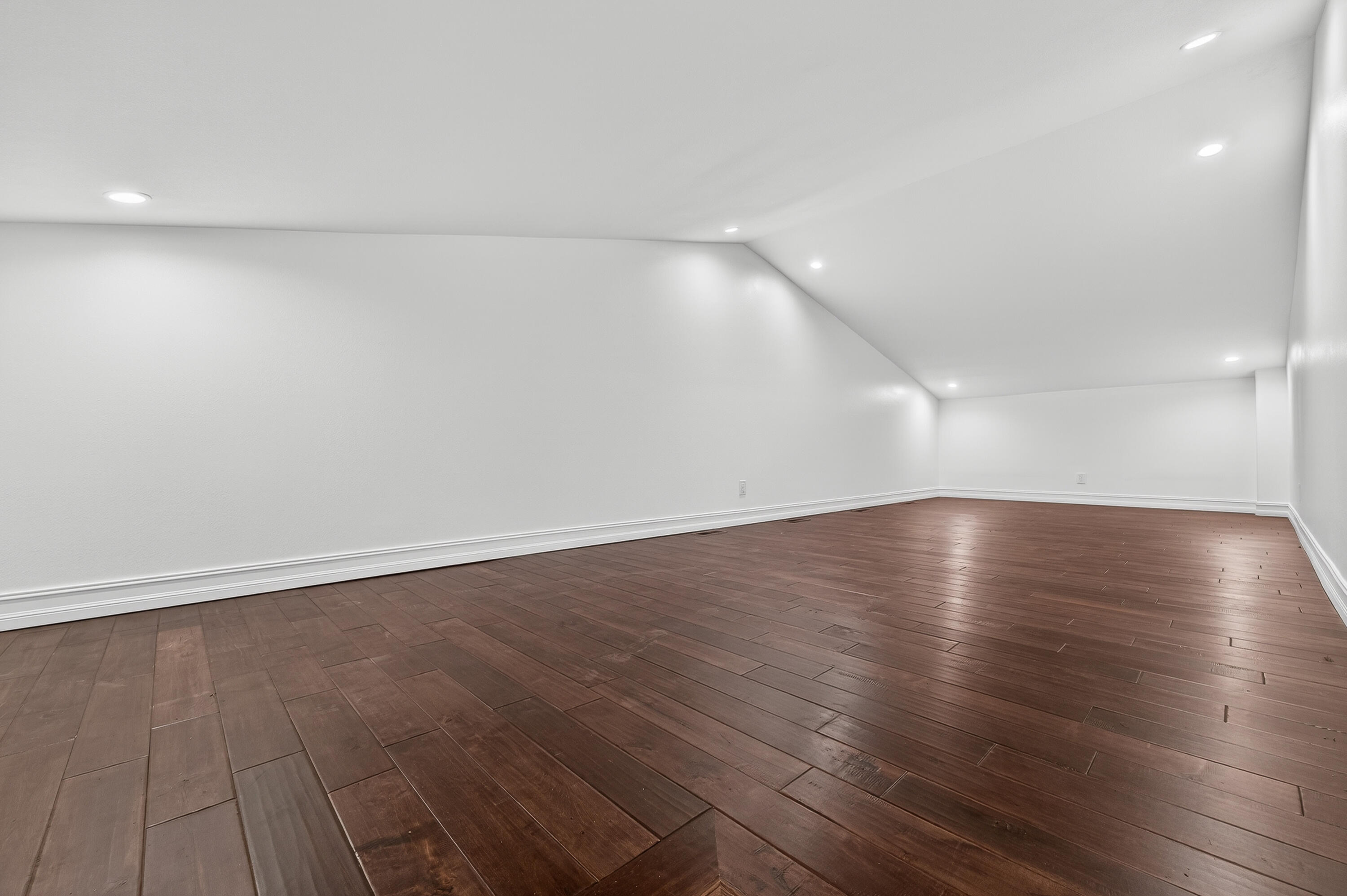 METES AND BOUNDS - Residential