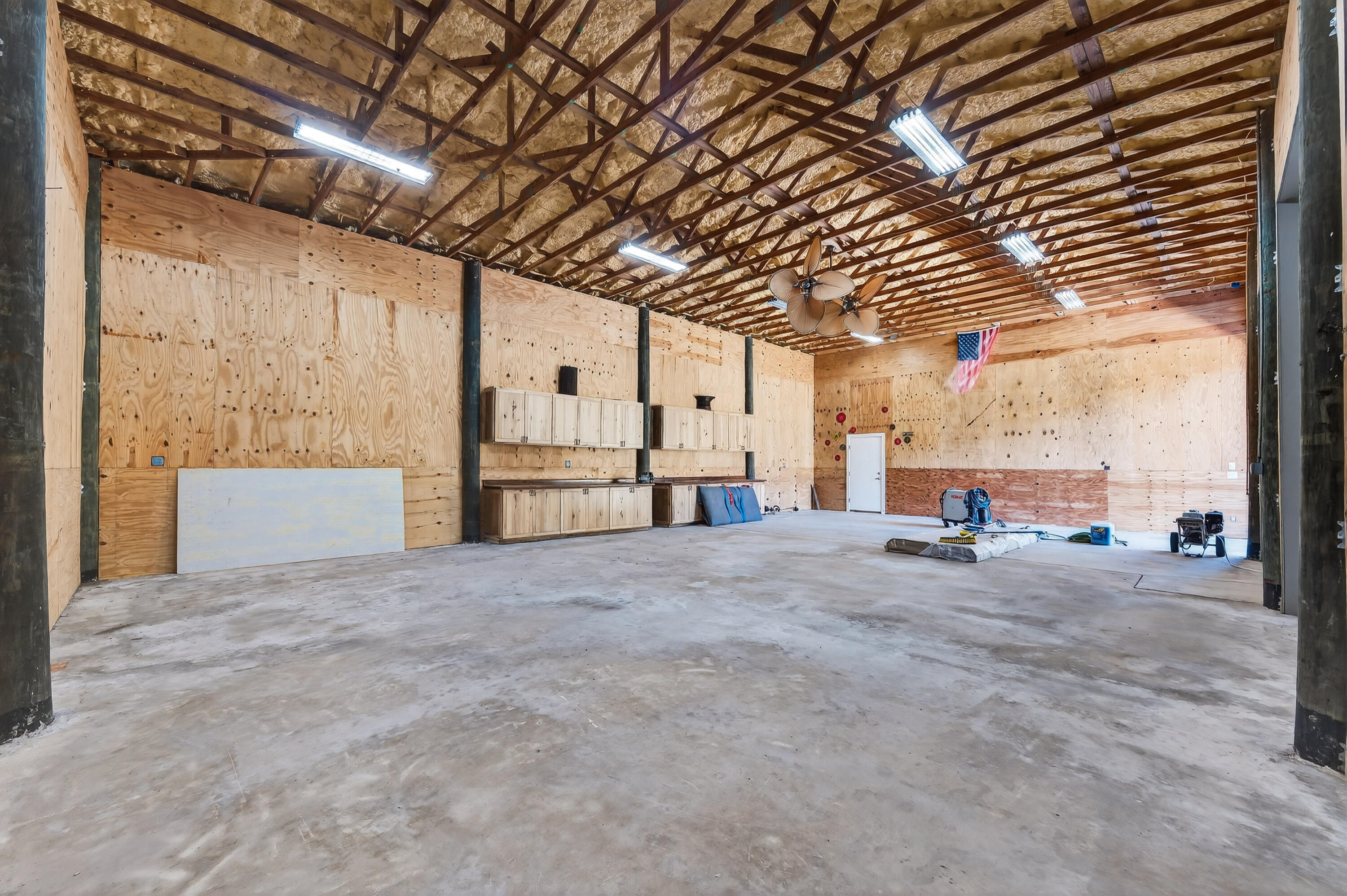 METES AND BOUNDS - Residential