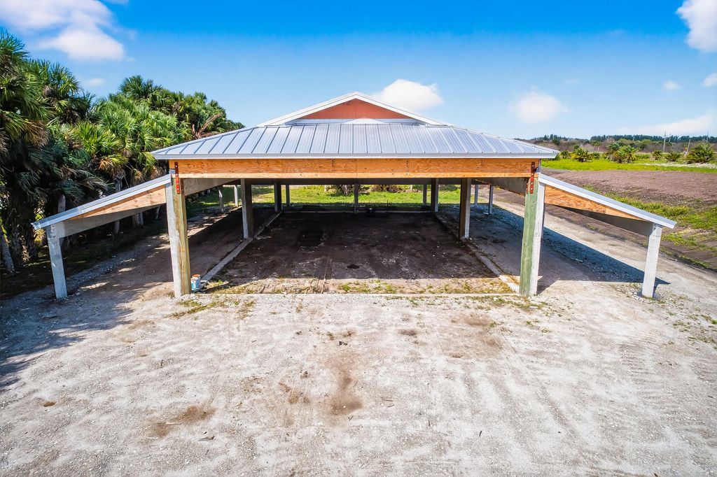 Photo of 200 S Graves Road, Fort Pierce, FL 34945 (MLS # B26006110)
