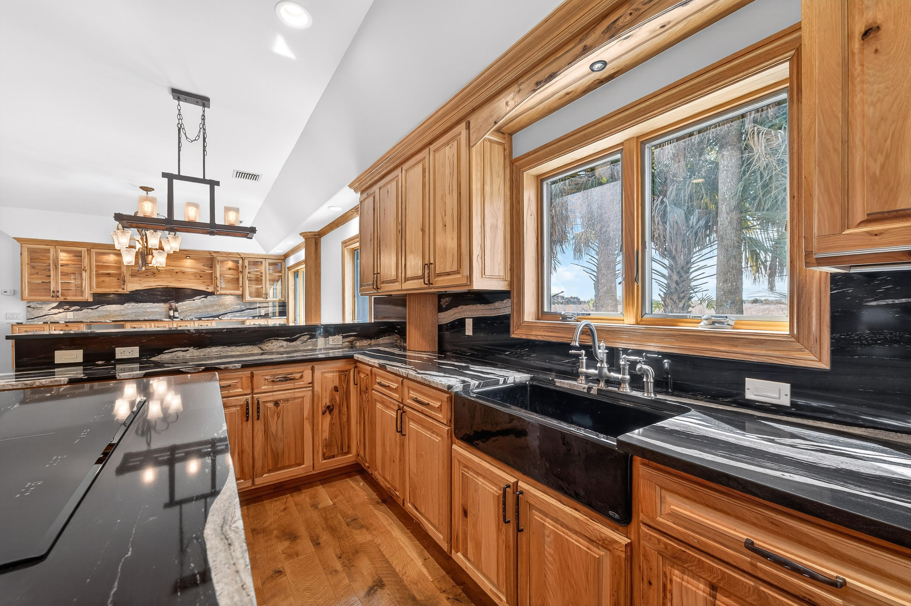 METES AND BOUNDS - Residential