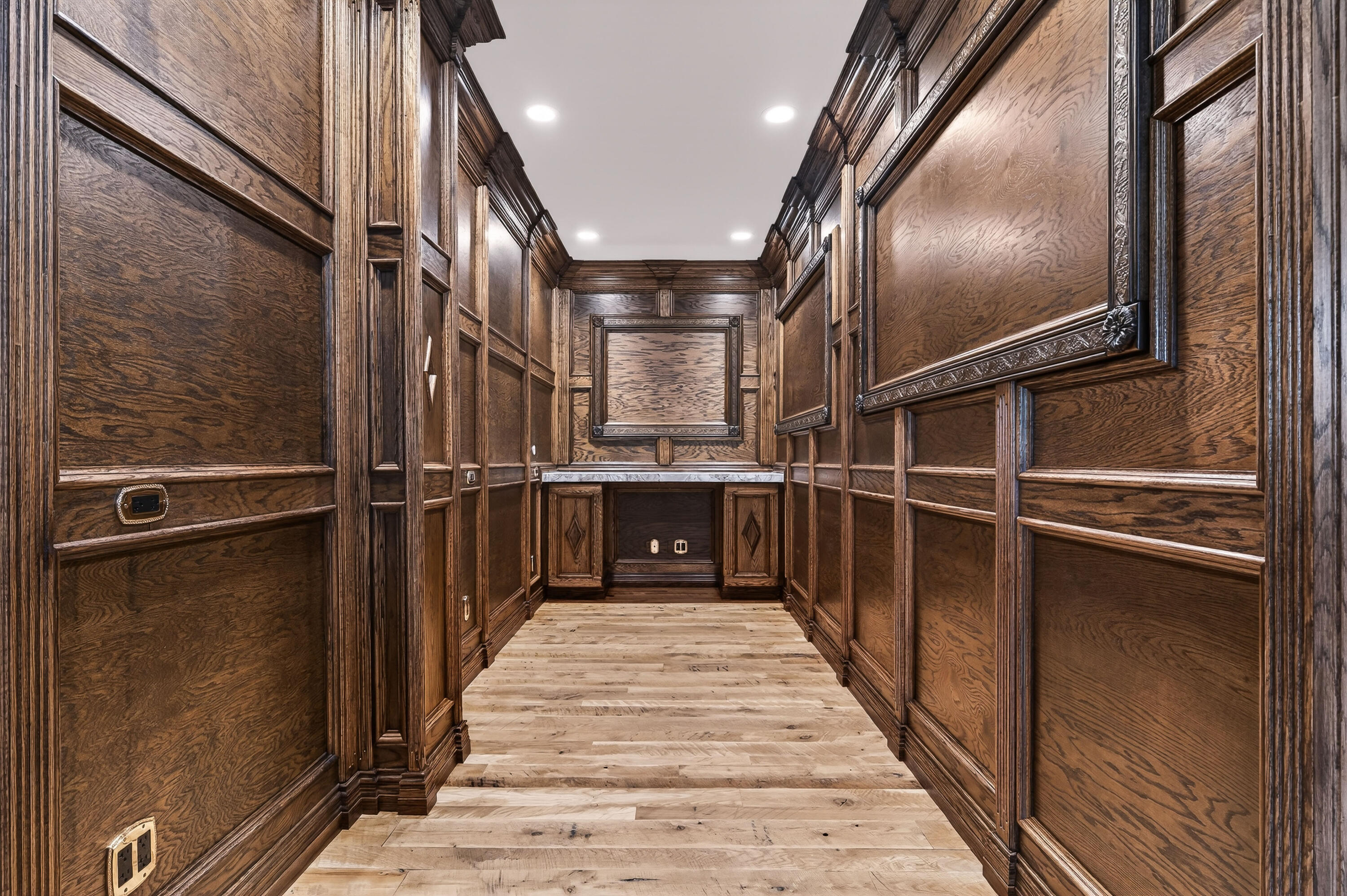 METES AND BOUNDS - Residential