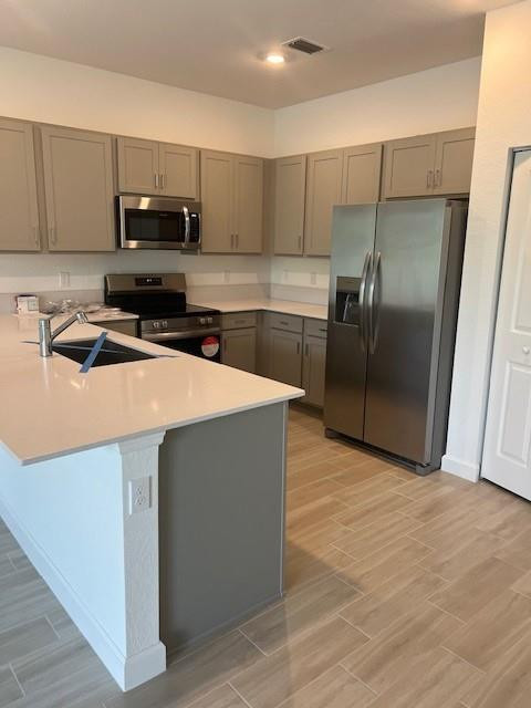 LAKESHORE AT THE FOUNTAIN - Residential