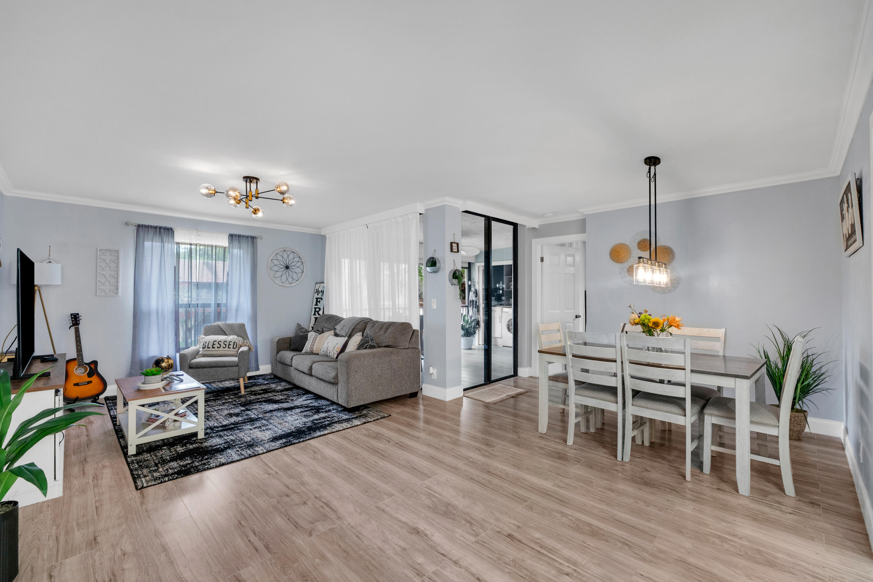 KARANDA VILLAGE VII-B CONDO - Residential