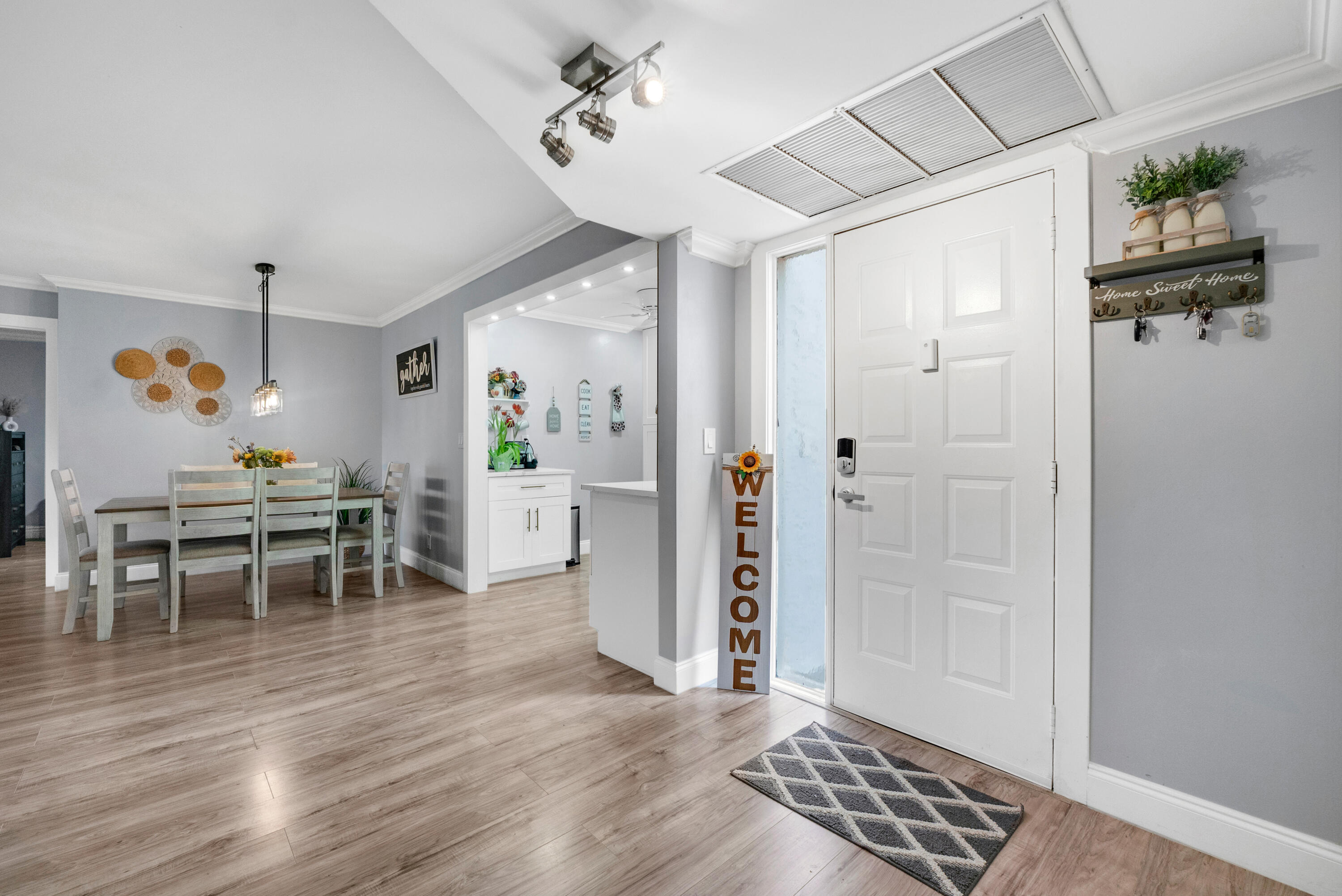 KARANDA VILLAGE VII-B CONDO - Residential