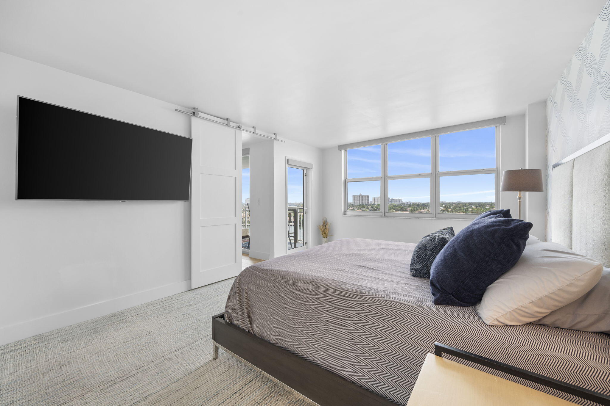 BAYSHORE TOWERS - Residential Lease