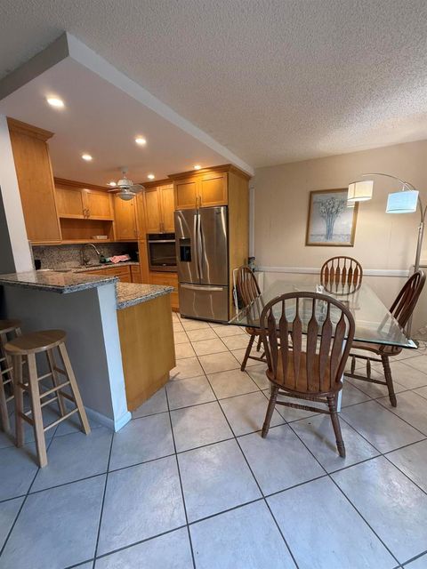 1046 Wolverton C Boca Raton FL 33434