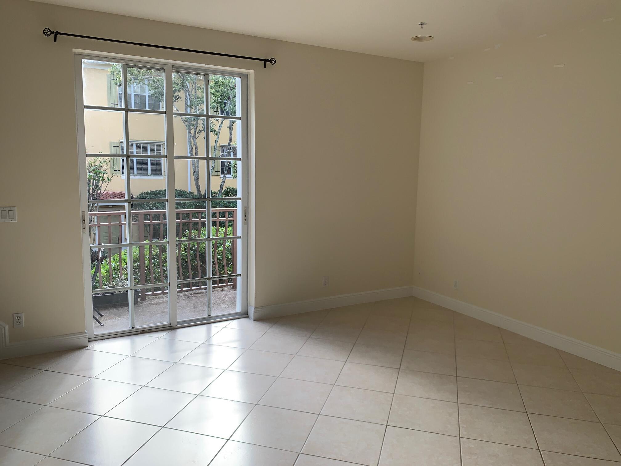 OSCEOLA WOODS - Residential Lease