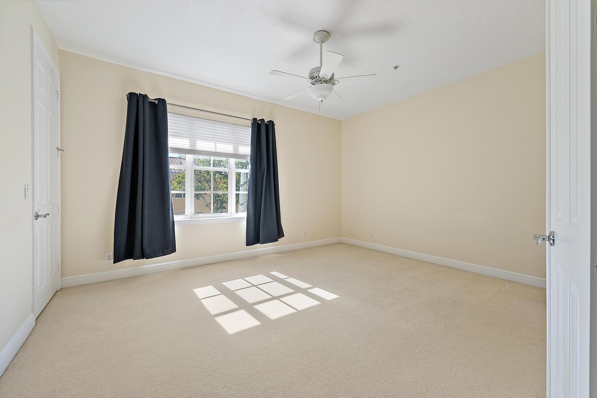 OSCEOLA WOODS - Residential Lease