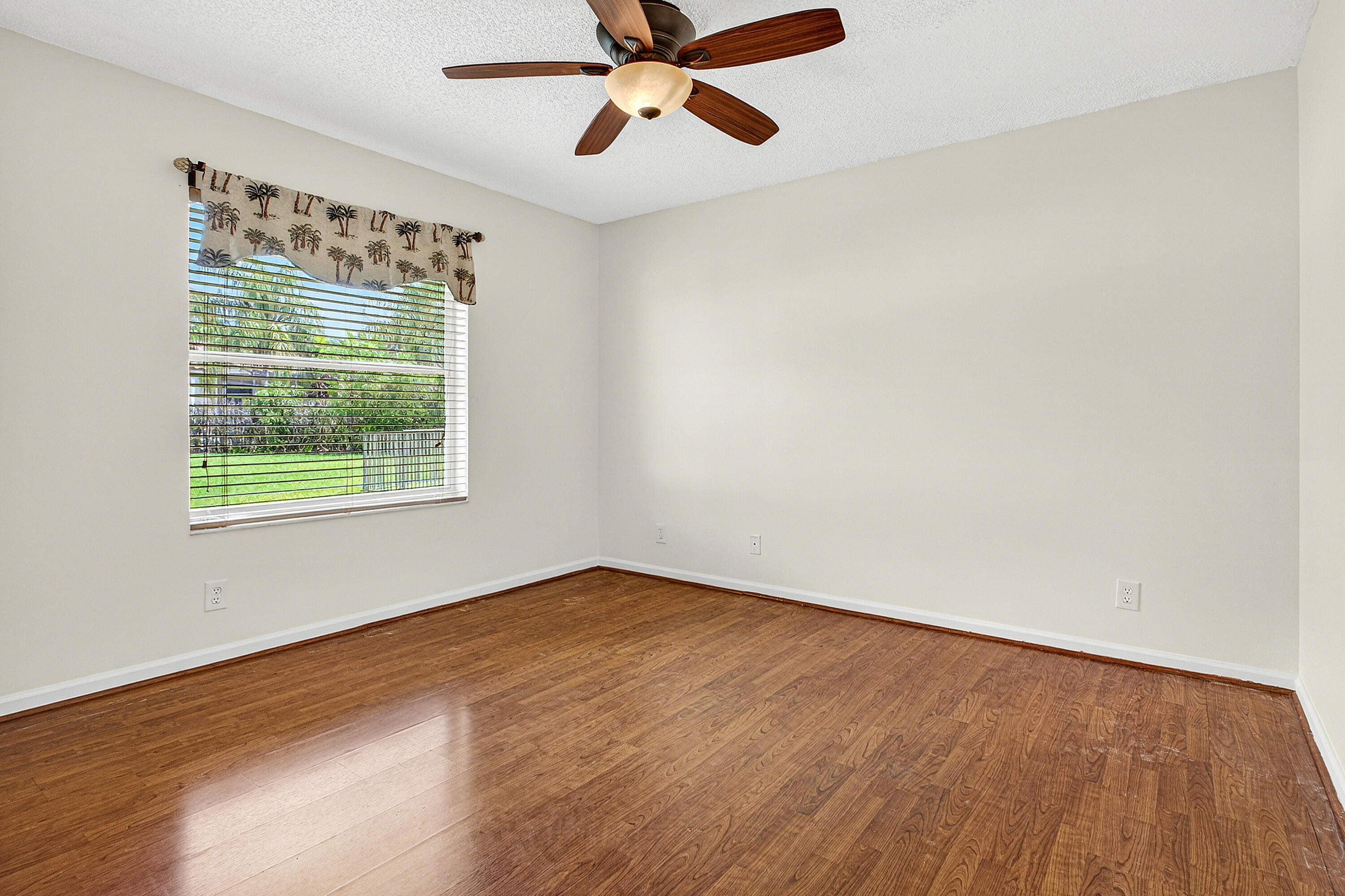 The Lakes - Residential