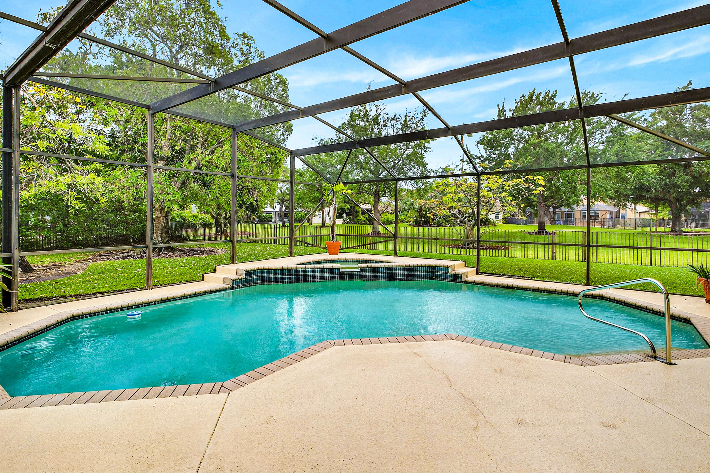 The Lakes - Residential