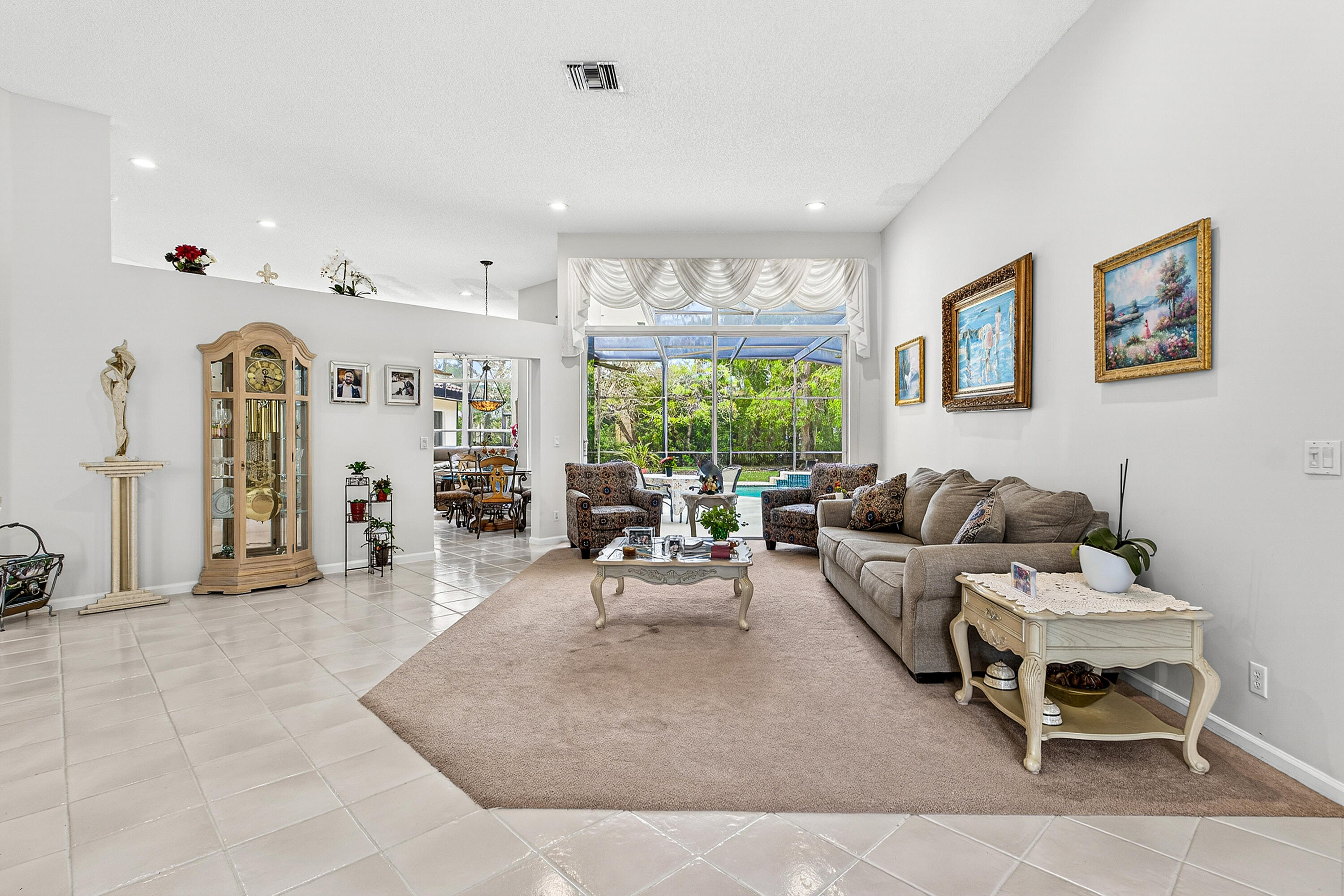 The Lakes - Residential