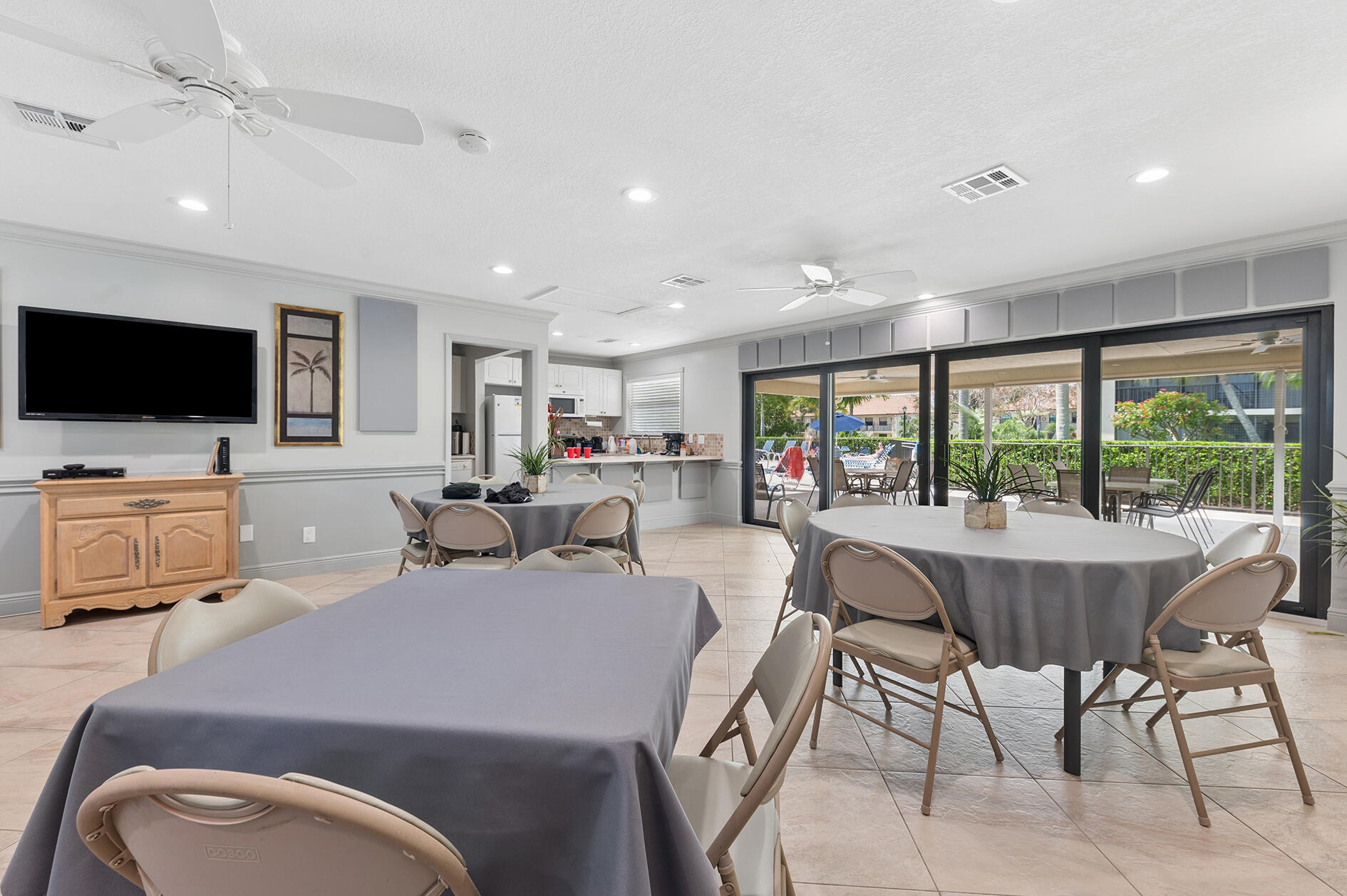 PINE CREST CONDO - Residential