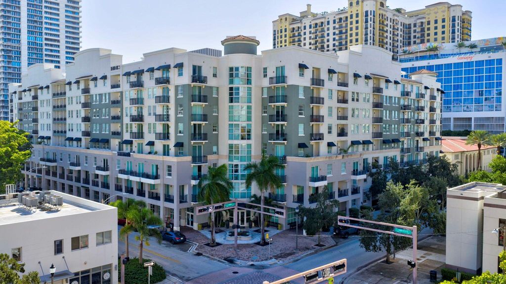 Photo of 600 S Dixie Highway #811, West Palm Beach, FL 33401 (MLS # R11133665)