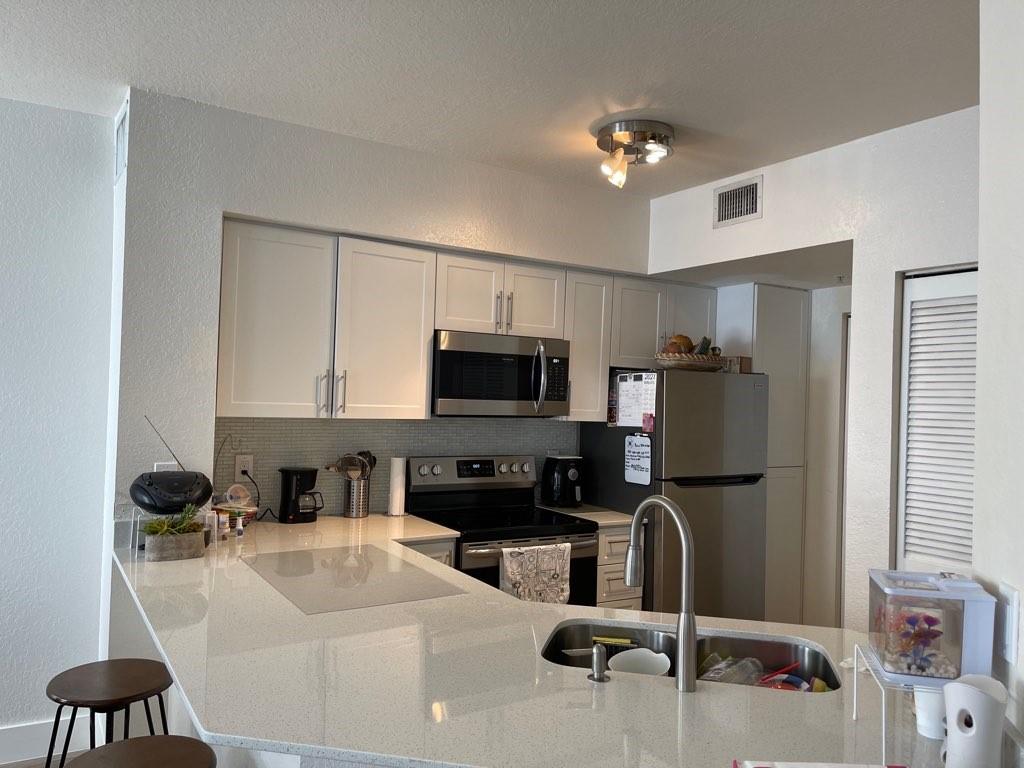 Cypress Pointe - Residential
