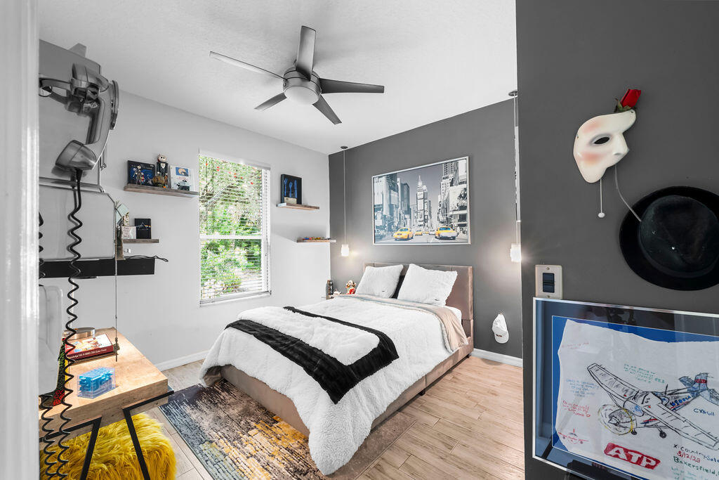 PINEAPPLE PLANTATION (AKA PINES) - Residential