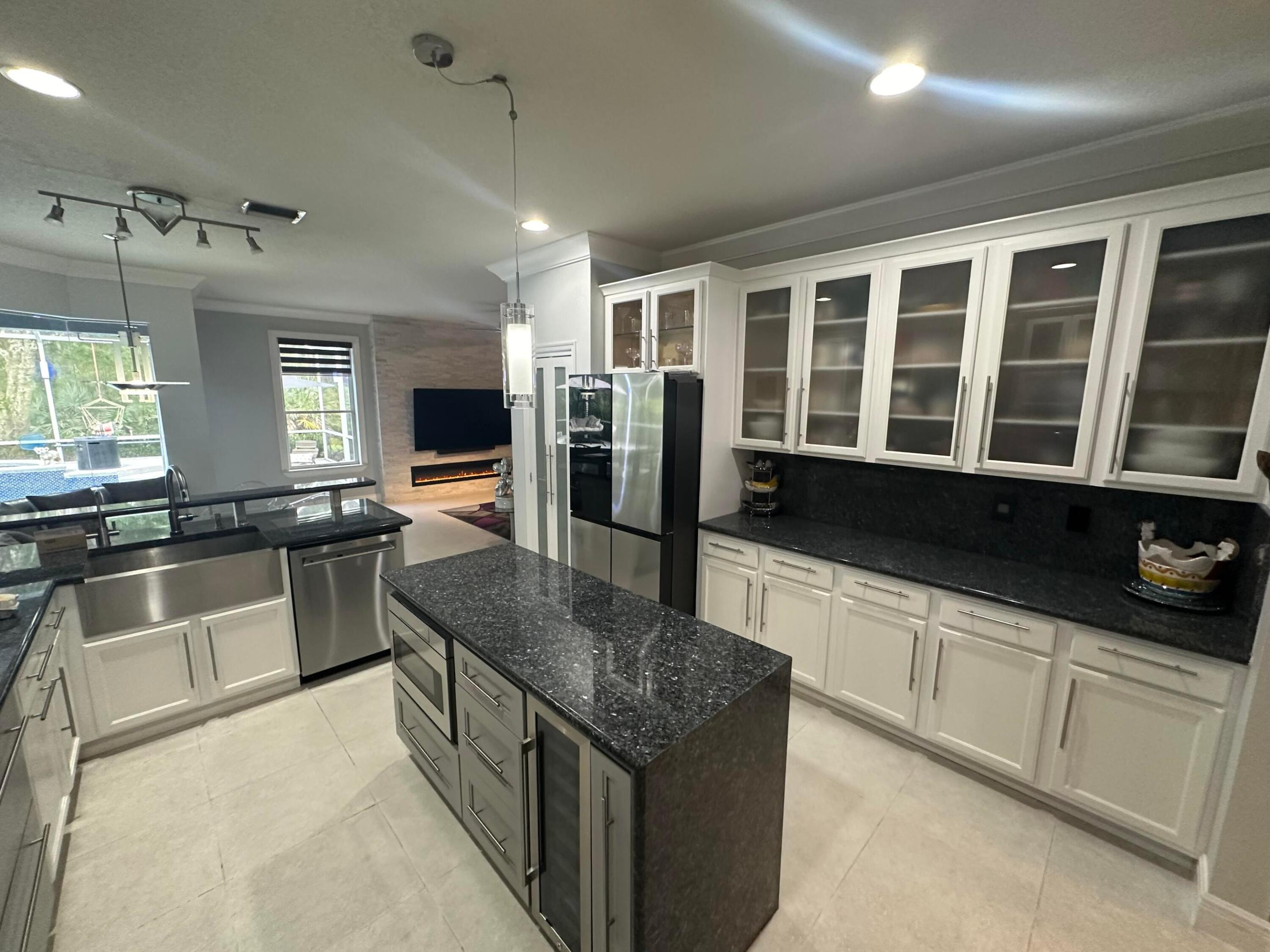 PINEAPPLE PLANTATION (AKA PINES) - Residential