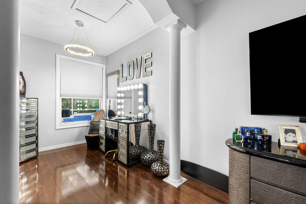 PINEAPPLE PLANTATION (AKA PINES) - Residential