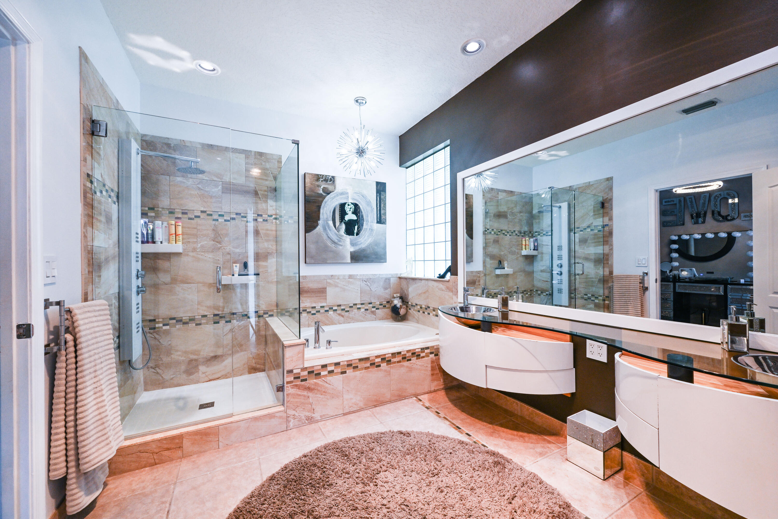 PINEAPPLE PLANTATION (AKA PINES) - Residential