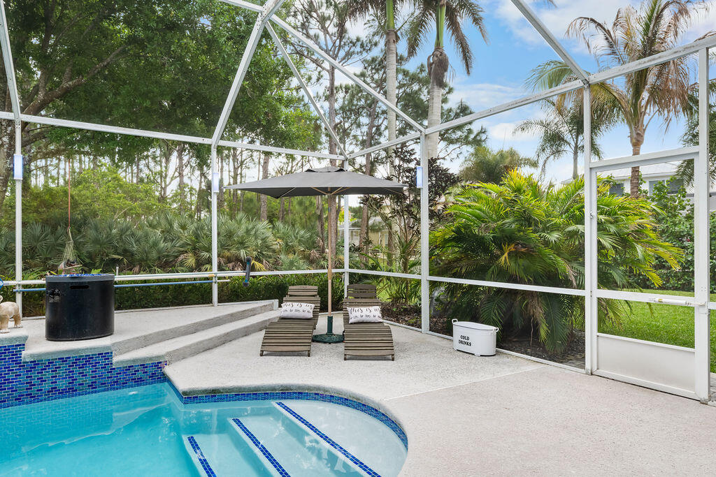 PINEAPPLE PLANTATION (AKA PINES) - Residential