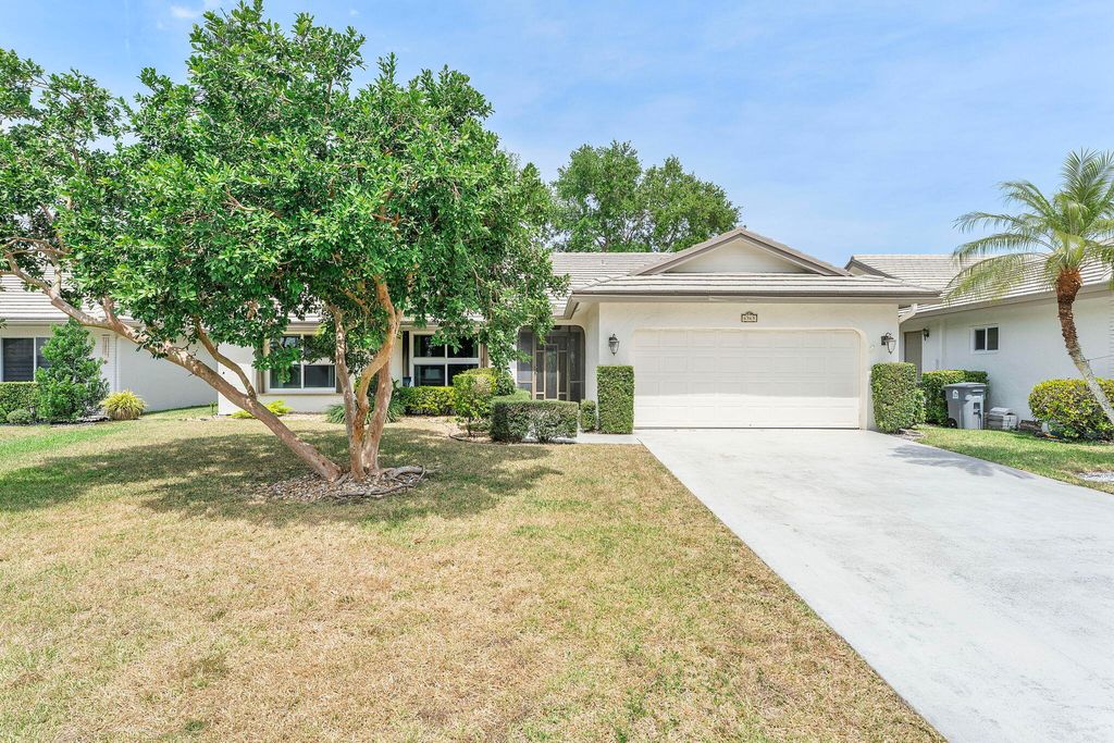 Photo of 6365 Casabella Lane, Boca Raton, FL 33433 (MLS # R11080153)