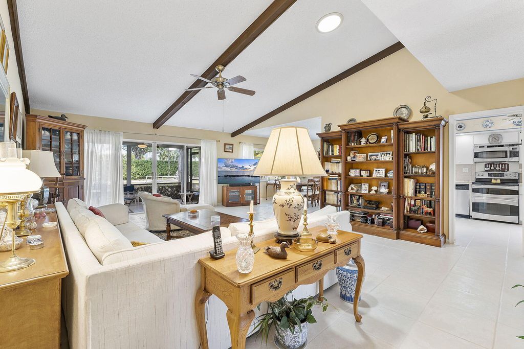 Photo of 6365 Casabella Lane, Boca Raton, FL 33433 (MLS # R11080153)