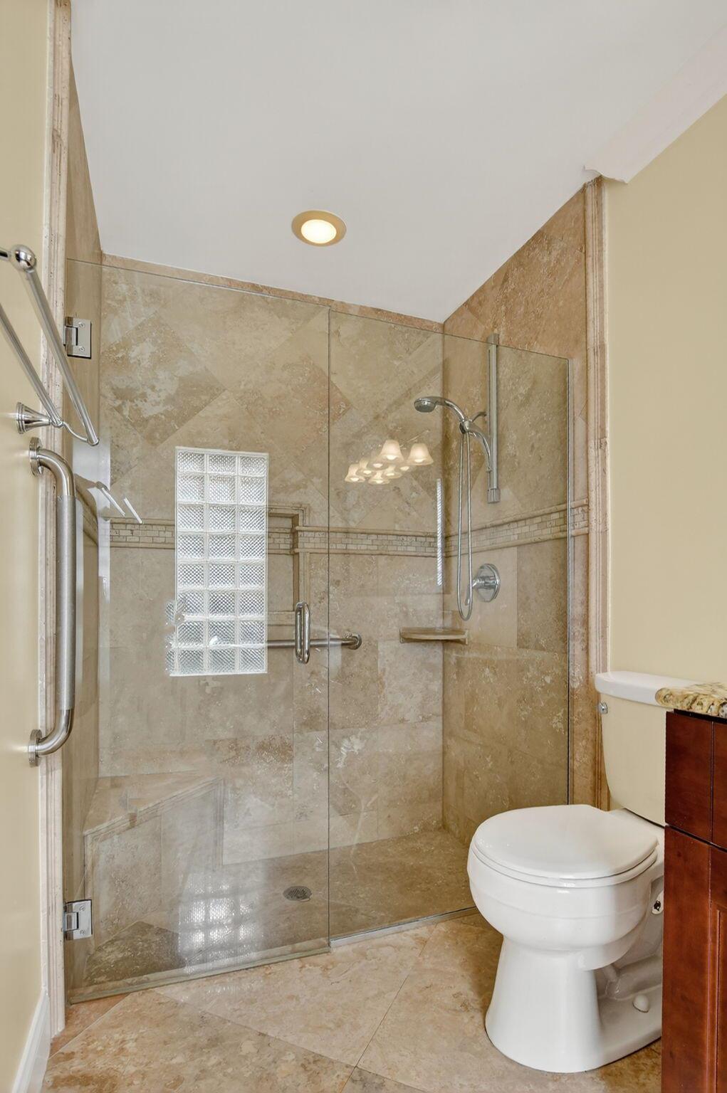 CRYSTAL HEIGHTS - Residential