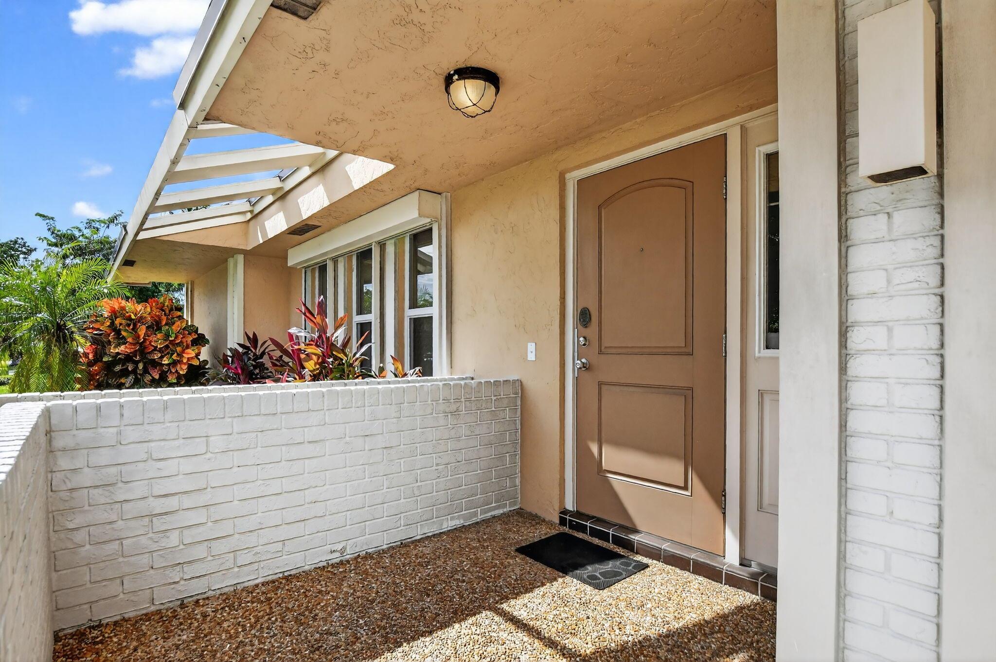 CRYSTAL HEIGHTS - Residential