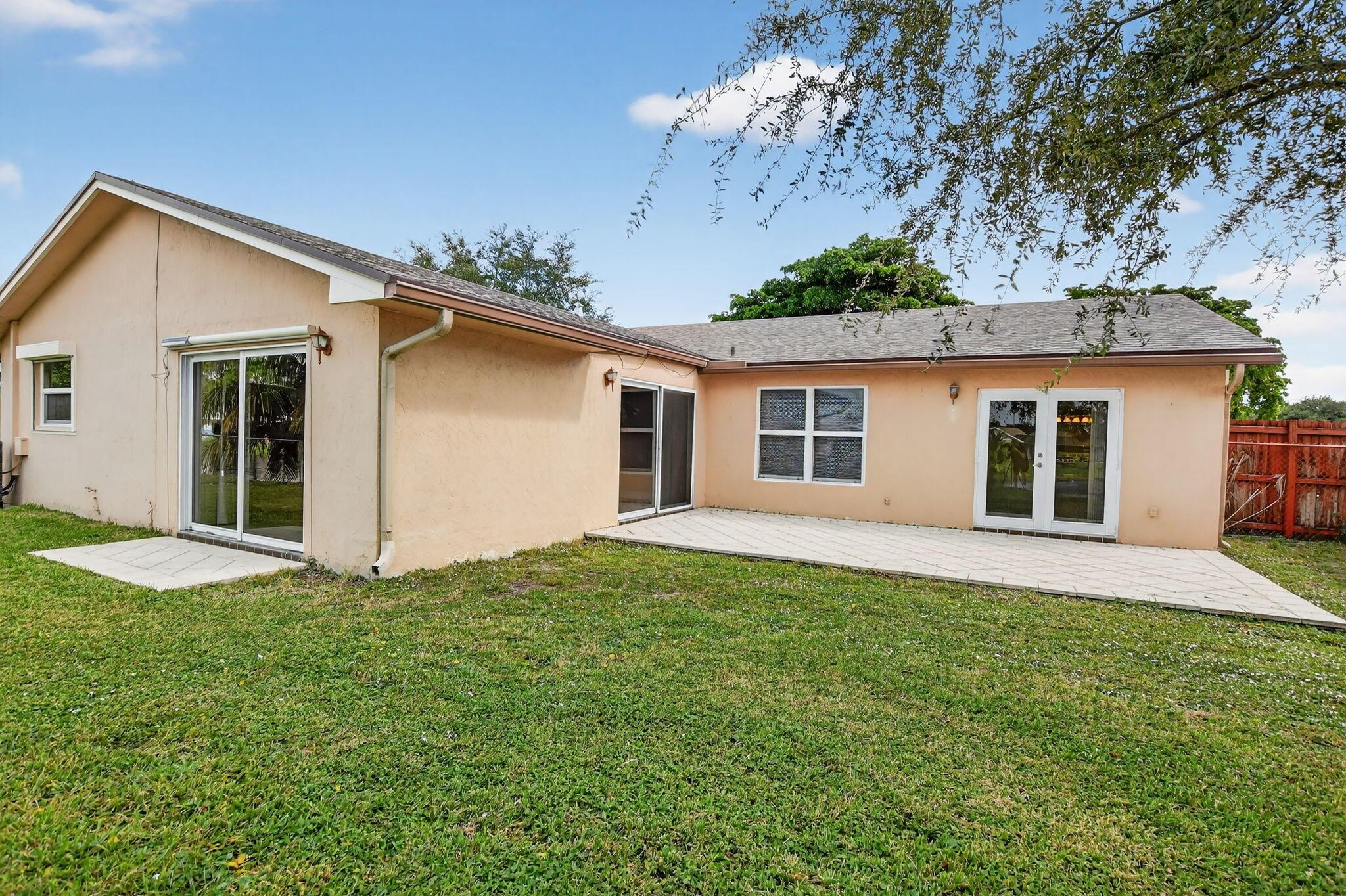 CRYSTAL HEIGHTS - Residential