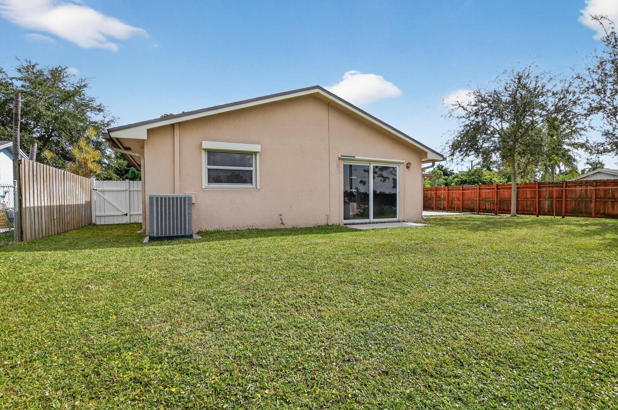 CRYSTAL HEIGHTS - Residential