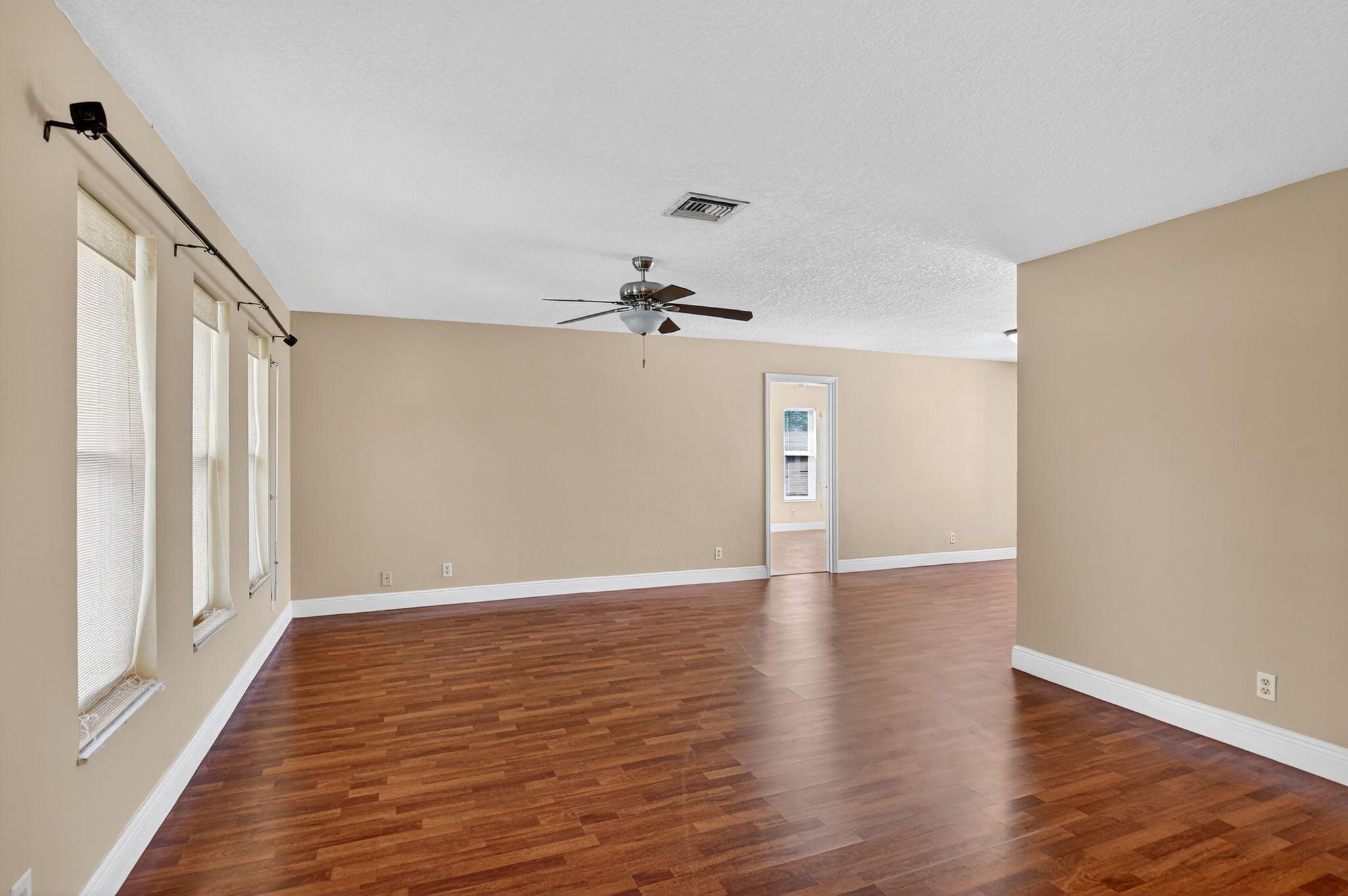 CRYSTAL HEIGHTS - Residential