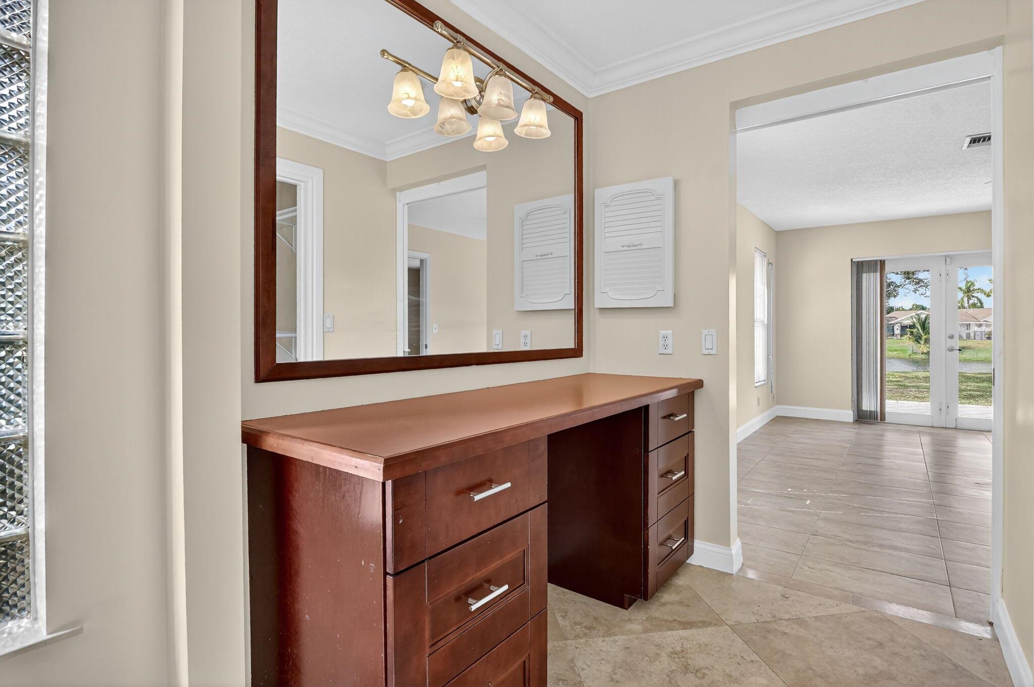 CRYSTAL HEIGHTS - Residential