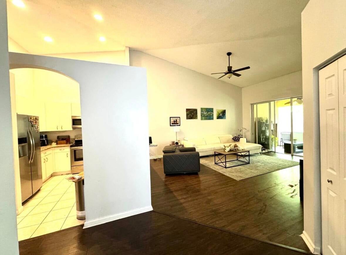 Properties | Stephanie Kaufman 2464 CORAL TRACE Place